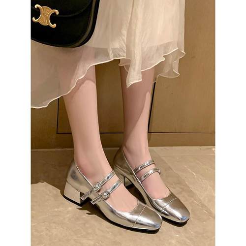 香港银色厚跟玛丽珍女鞋2025春秋季新款法式浅口中跟一字扣鞋