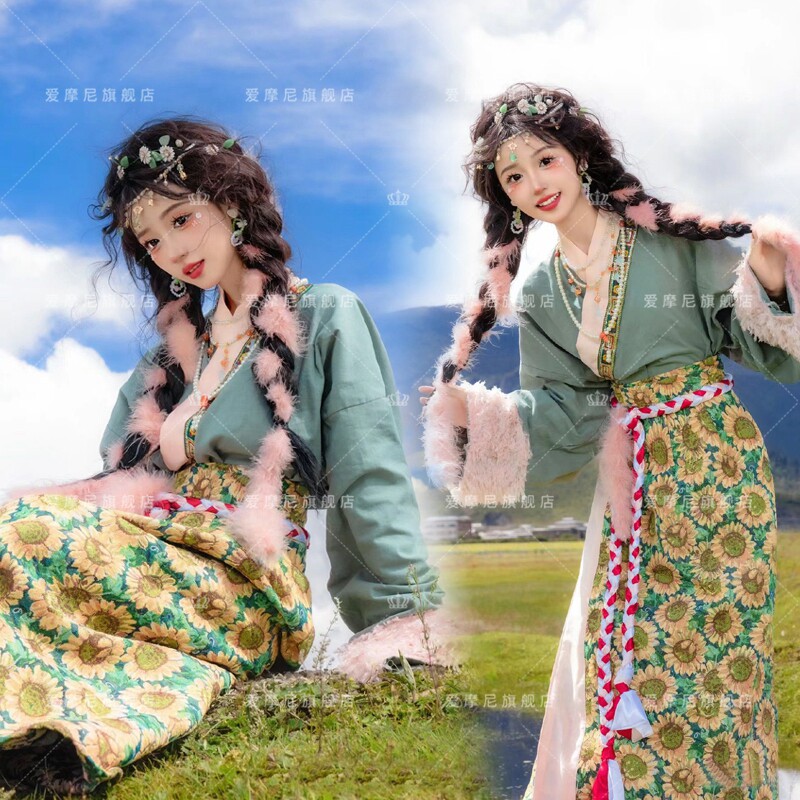 新款藏族服装女西藏写真民族风春秋款藏袍云南网红少女旅拍摄影服
