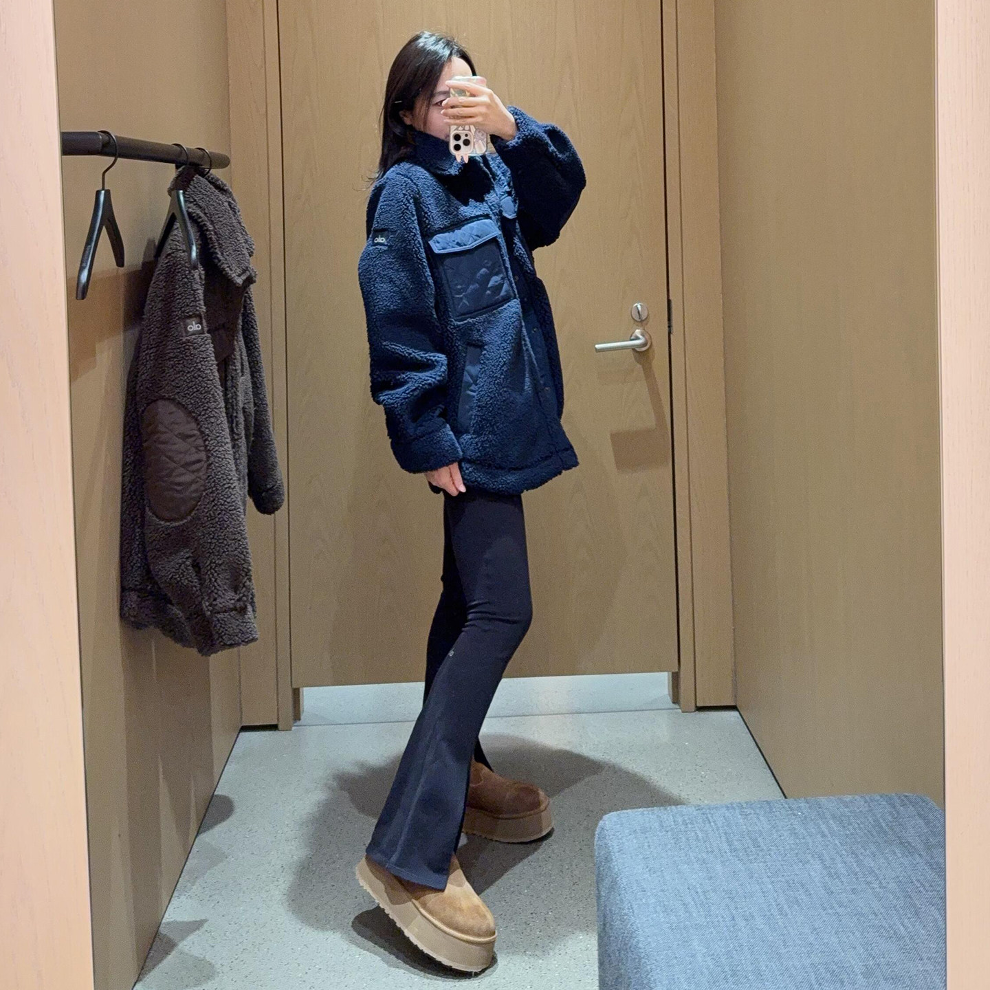 ALO长款羊羔绒泰迪夹克女