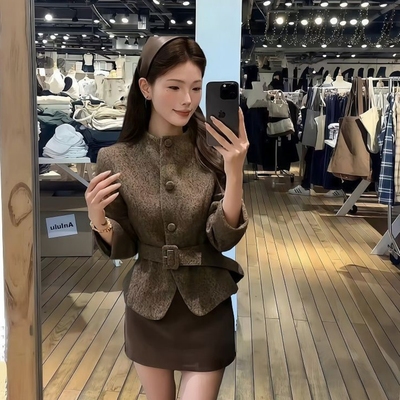 秋冬高级感短款外套高腰包臀短裙