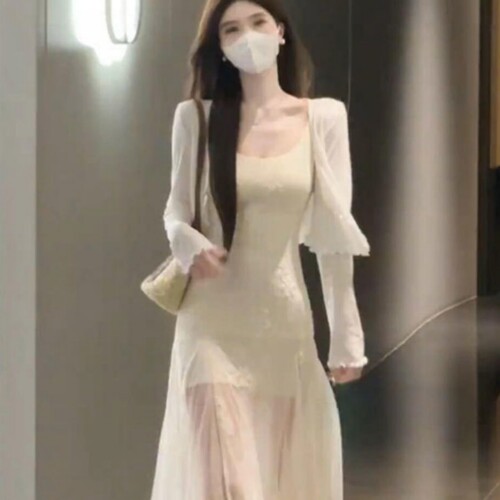 韩系甜美吊带连衣裙长袖防晒开衫