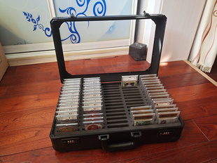 Psa评级卡收纳箱70卡位透明高端手提箱收纳卡砖收纳bgs评级收纳