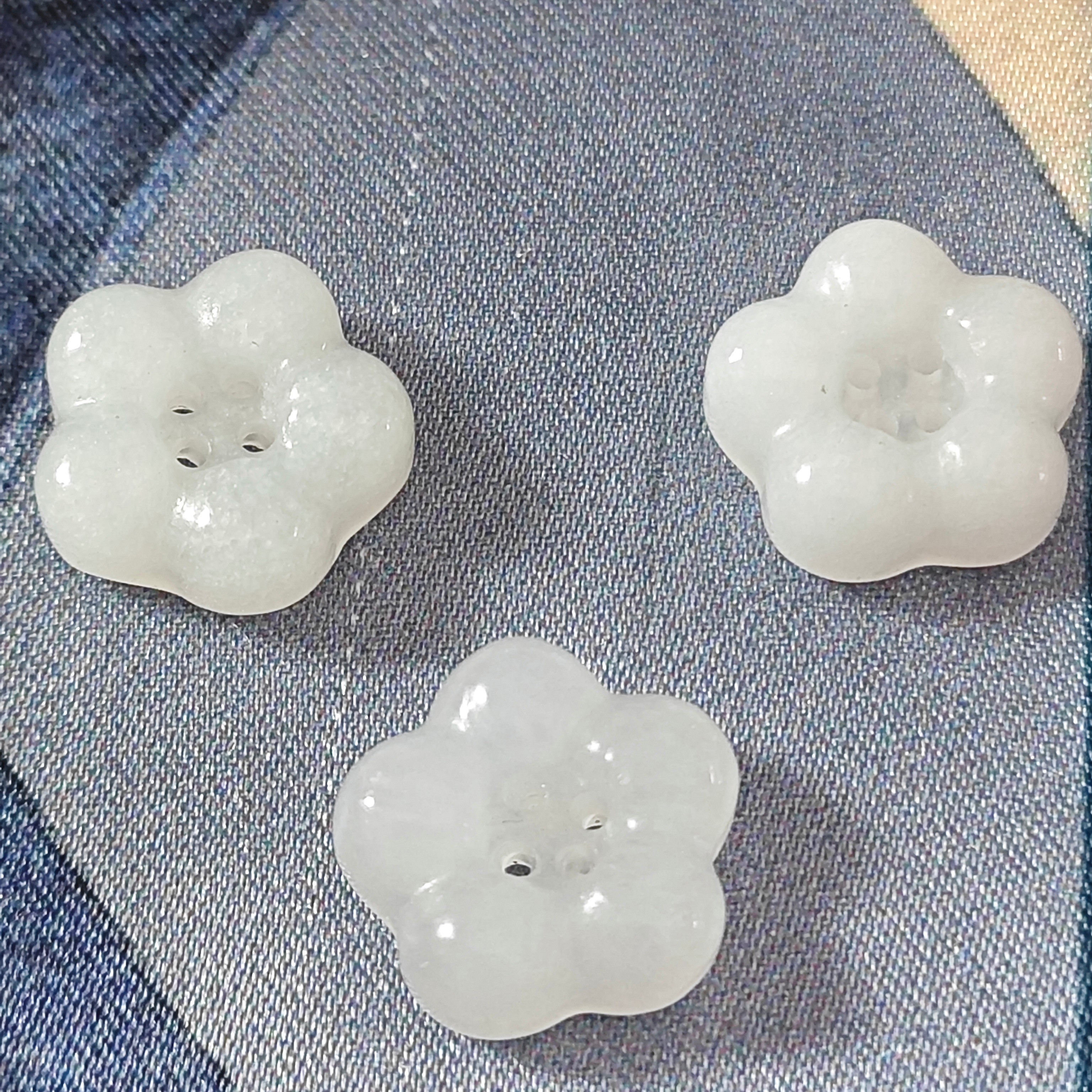 15mm18mm天然玉石白色扁珠花瓣纽扣新中式棉服大衣毛衣高端中式扣