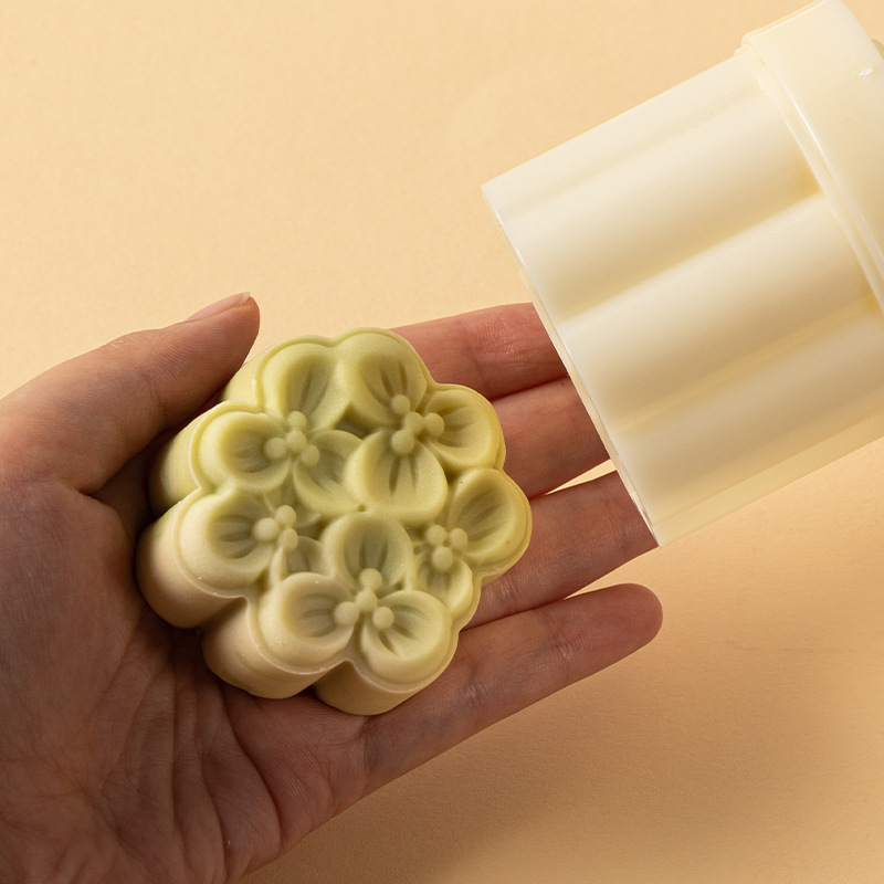 月饼模具中秋新款手压自制月饼硬型创意模具卡通烘培家用工具