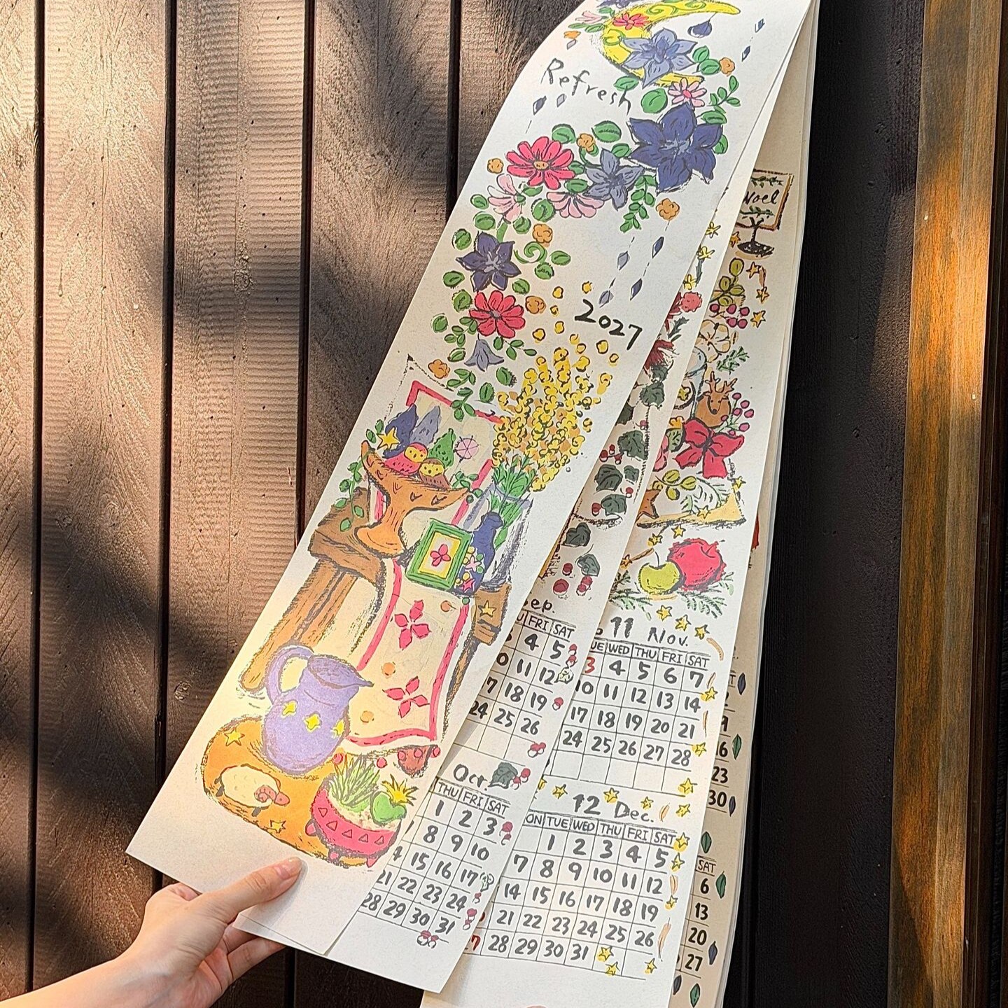 2027年尼泊尔手绘花卉挂历花朵涂鸦插画挂历日历装饰摆件送礼物