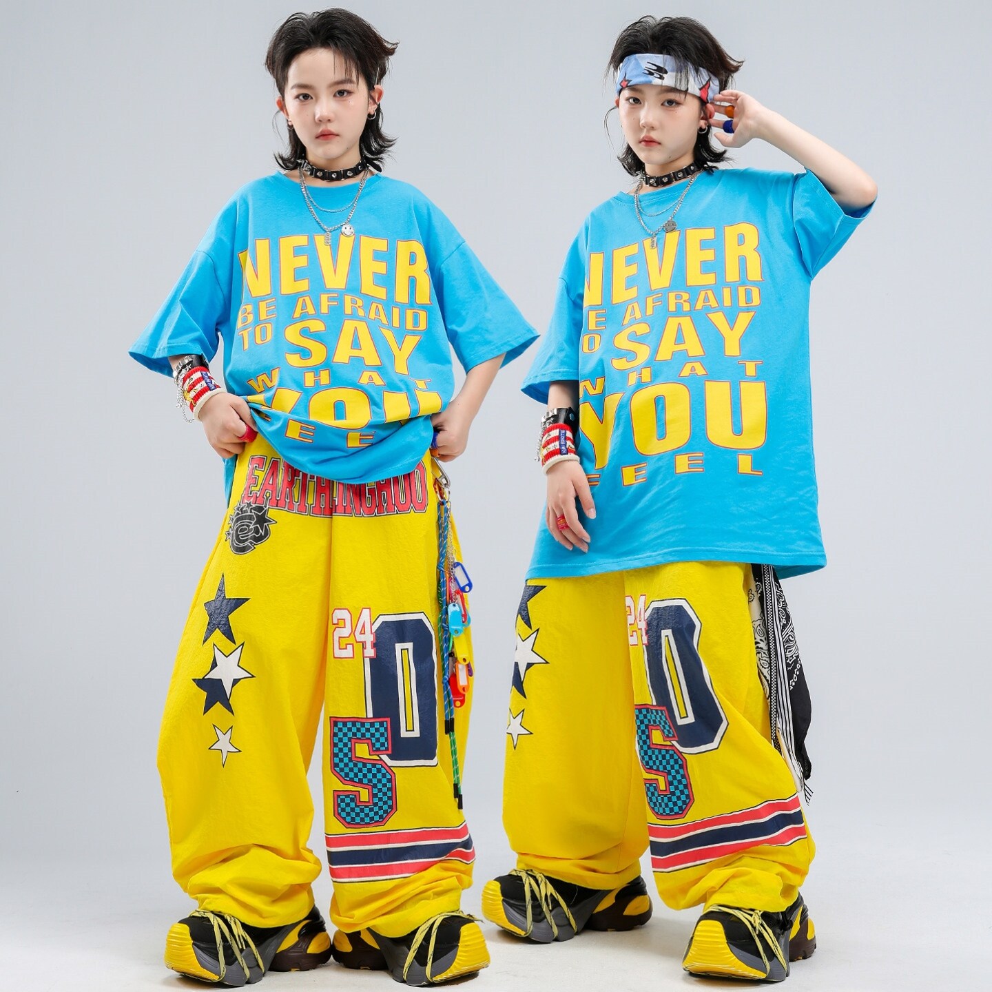 男童嘻哈街舞服格子童服表演服黑皮舞蹈服皮衣架子鼓黑黄短袖炸街