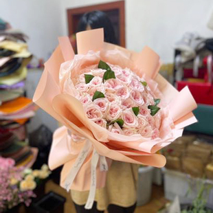 康乃馨鲜花店速递长春吉林沈阳大连哈尔滨武汉同城当日送达送妈妈