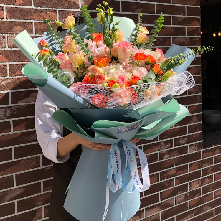 沈阳玫瑰康乃馨向日葵鲜花束同城速递情人节母亲节生日女友看病人