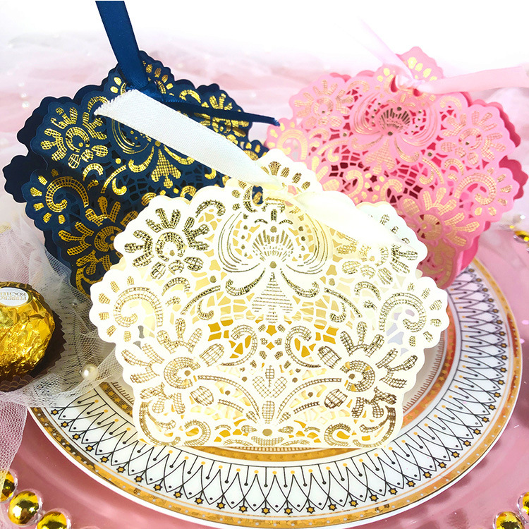 欧式喜庆结婚喜糖盒礼品盒创意长方形镂空烫金礼品糖果盒