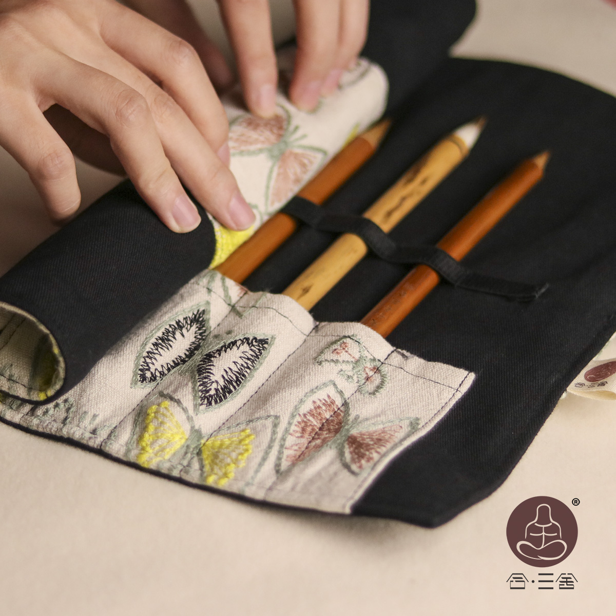 合三舍 刺绣笔帘 卷笔袋毛笔可携式收纳袋大容量猫咪笔帘毛笔专用