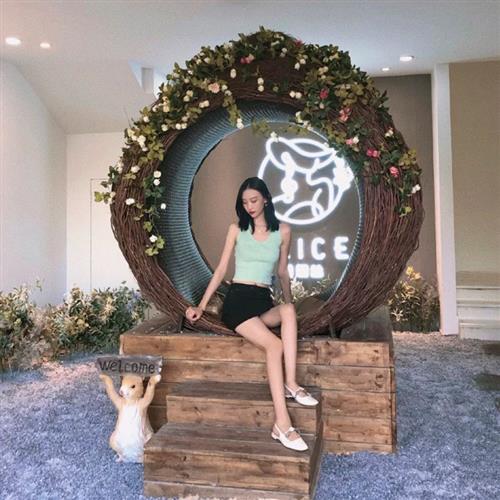 巴厘岛网红藤编鸟巢户外秋千景区婚纱拍摄道具创意悬挂圆形床