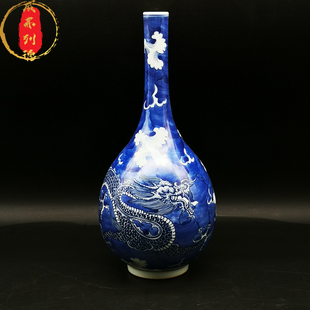 威弗列德手绘仿古老物件古风清康熙蓝地青花穿花海水龙纹胆瓶摆件