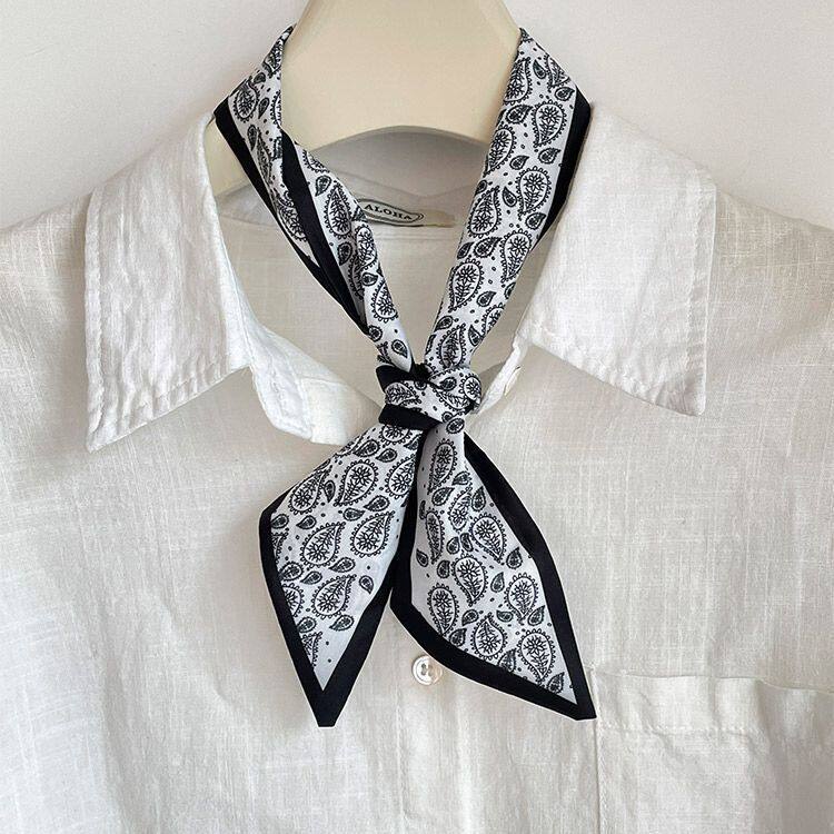 小丝巾搭配衣服百搭女春