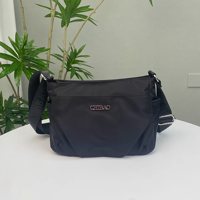 斜挎包简约百搭牛津布包