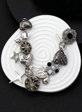 C 709 2026跨境新款 Women Necklaces摇滚风金属爱心花星吊坠项