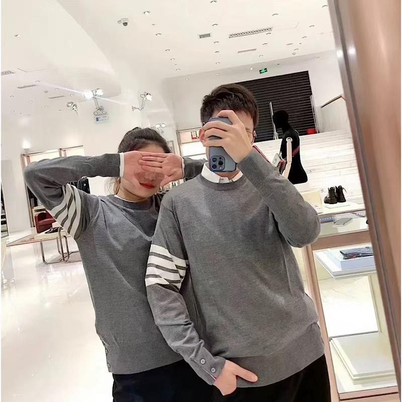 TB薄款纤细四杠纯羊毛圆领毛衣