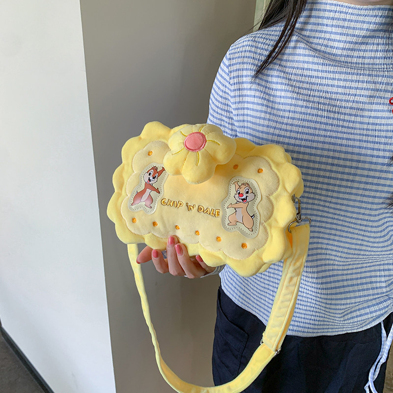百搭可爱少女小包包女2026新款休闲卡通毛绒包二次元追星包斜挎包