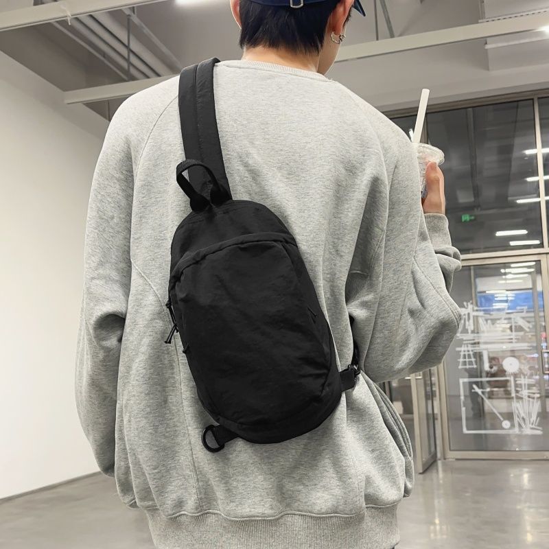 夏天男士随身包时尚便携