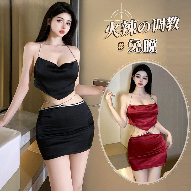 辣妹性感V领挂脖绑带肚兜式背心女ins外穿无袖大露背短款吊带上衣
