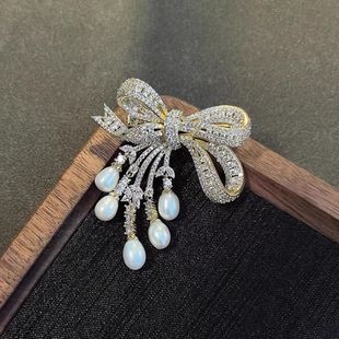 超精致胸针高档重工珍珠蝴蝶结胸针气质流苏胸花时尚毛衣别针精致