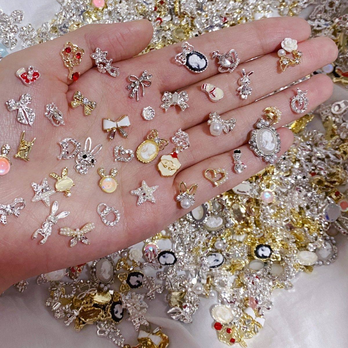 美甲点缀小饰品美甲合金饰品ins风高级水钻配饰金属混装网红爆款