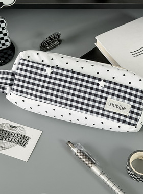 2026新款 撞色波点星星糖格笔袋高颜值ins大容量小众耐脏新款手提文具袋学生耐用格纹简约收纳韩版黑色