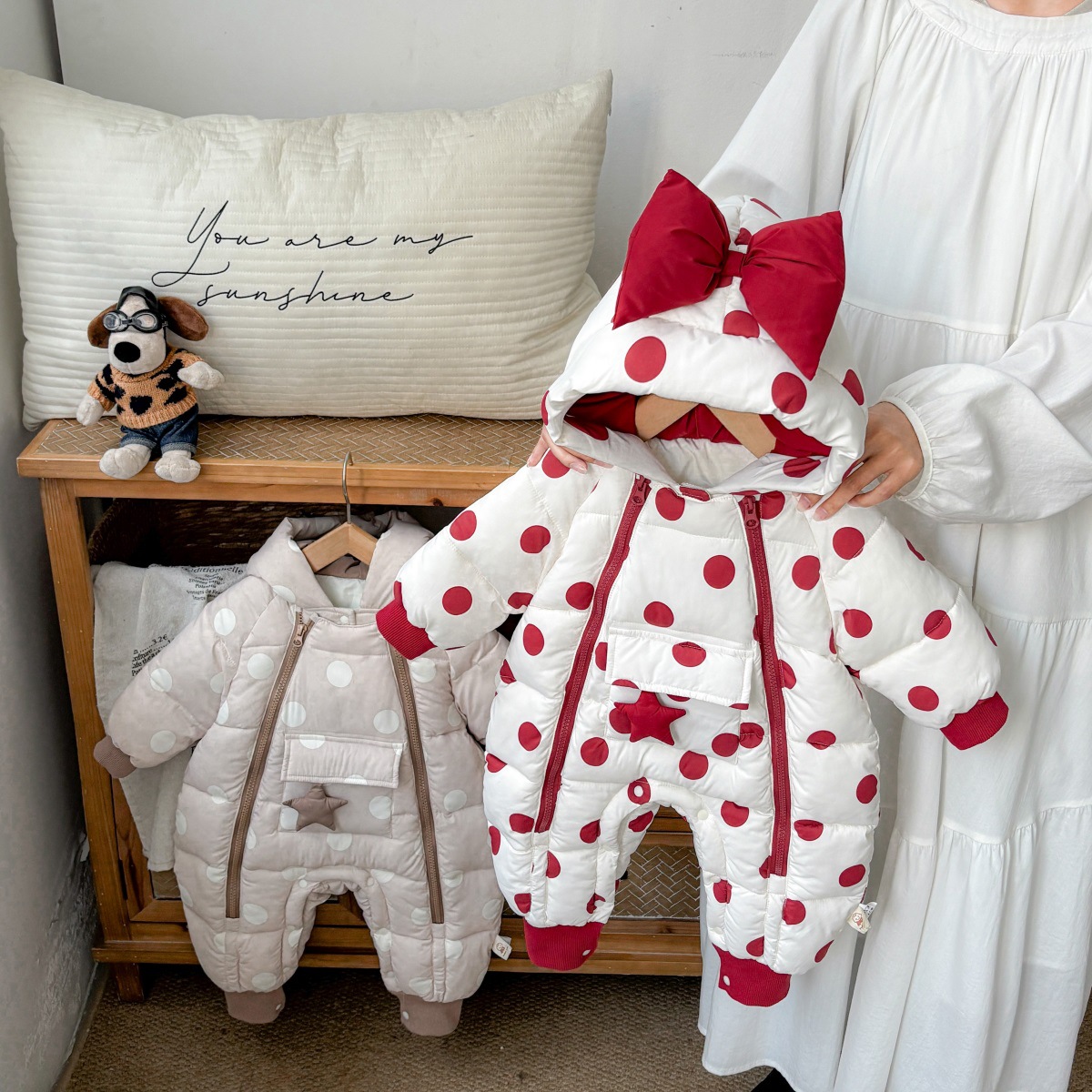 2025冬季婴儿爬爬服新生儿可爱ins风棉衣女宝宝连体衣韩版外出服1