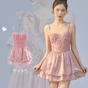 少女绝美游泳衣保守又好看的泳衣连体裙短款连体裙轻奢高级感胸垫