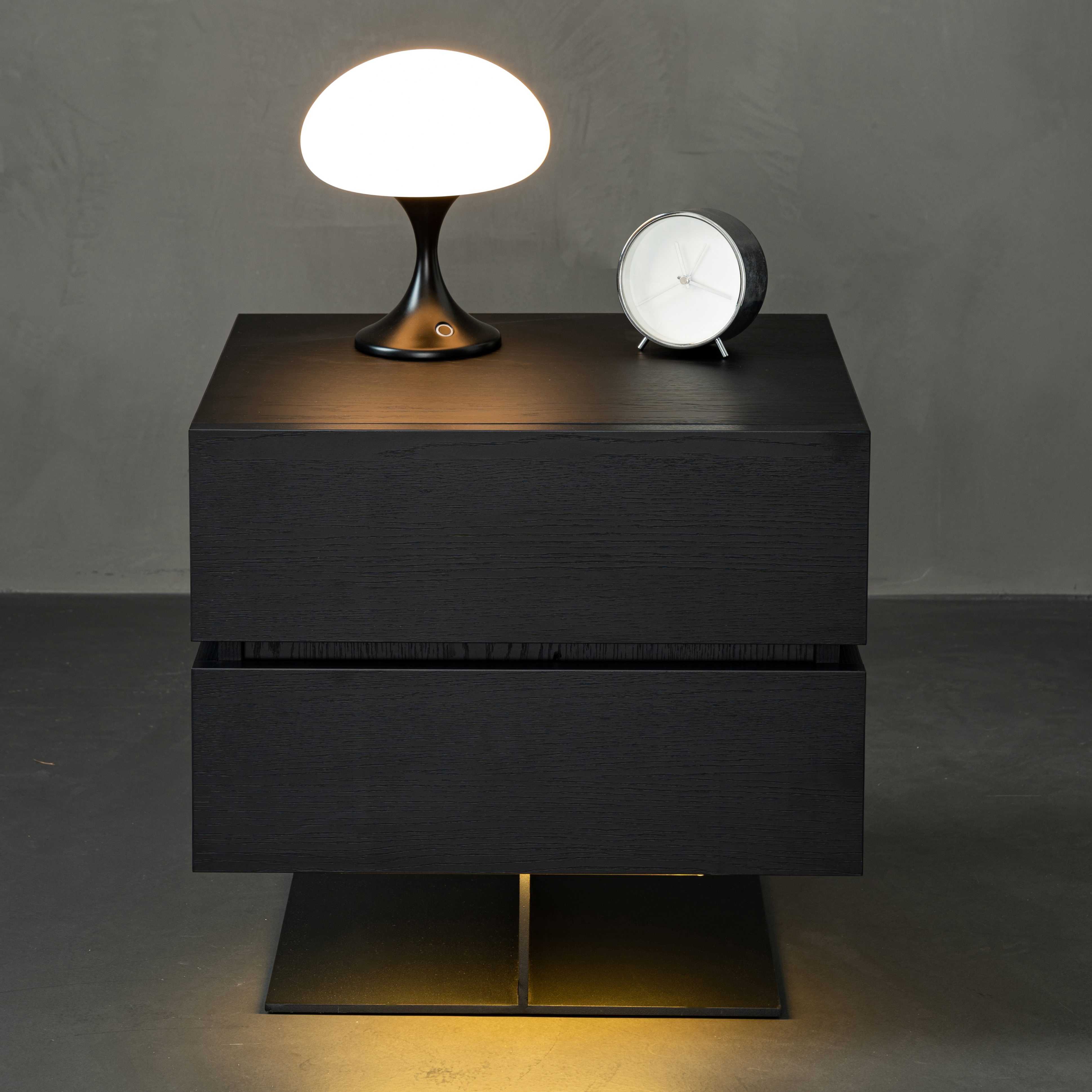 大佧悬浮极简卧室床头柜