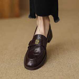 真皮山茶花粗跟乐福鞋女2025春秋季新款复古单鞋圆头英伦风小皮鞋