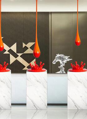 售楼处轻奢吊装水滴雕塑摆件酒店展厅样板间大型落地玻璃钢装饰品