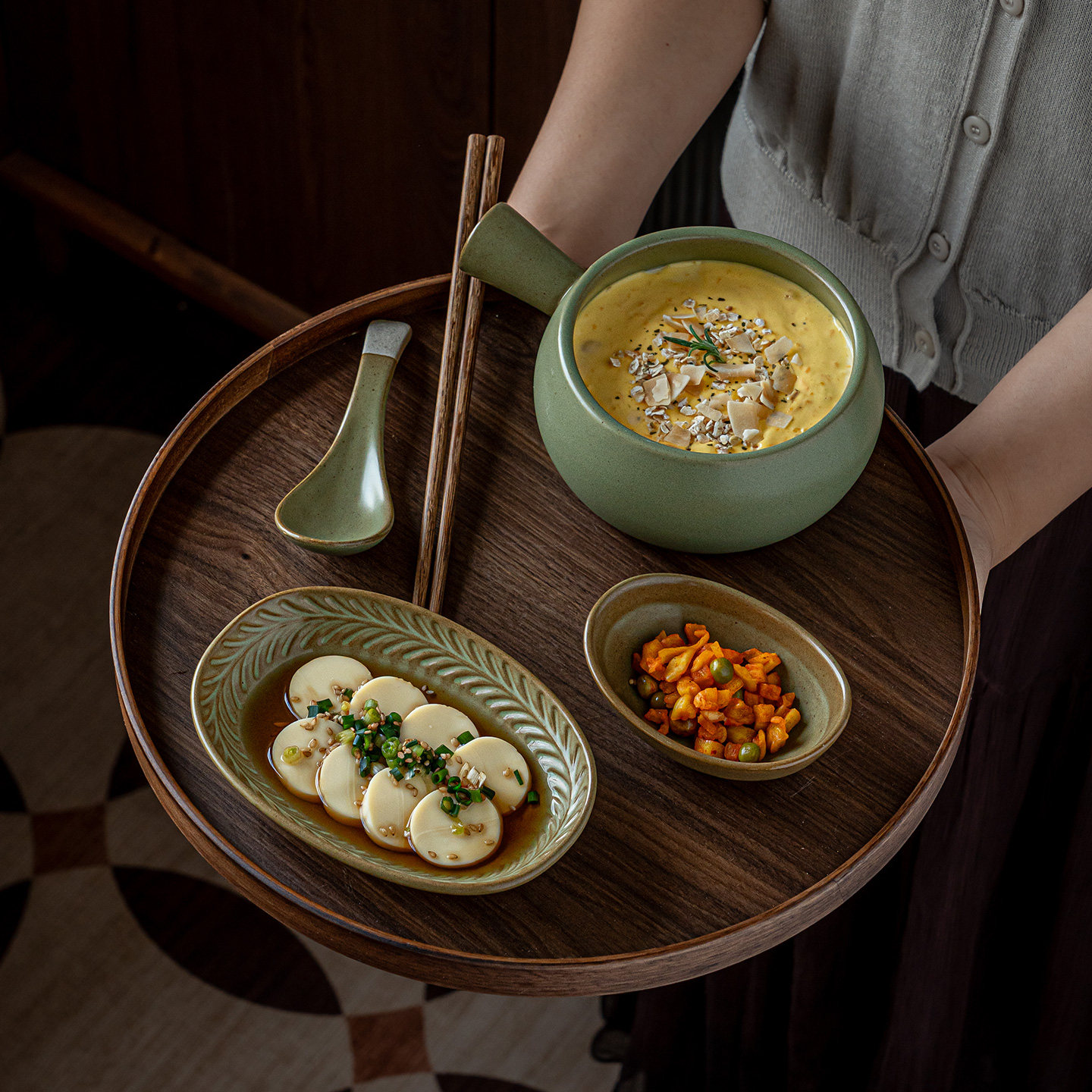 侘寂风绿色粗陶一人食套装特色带手柄汤碗家用早餐碗碟勺商用餐具
