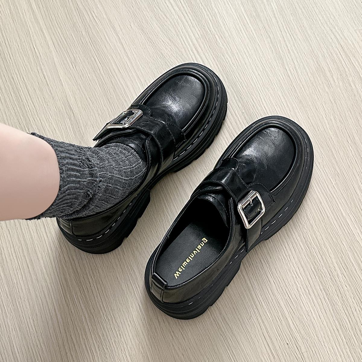 Loafers女士厚底小皮鞋20