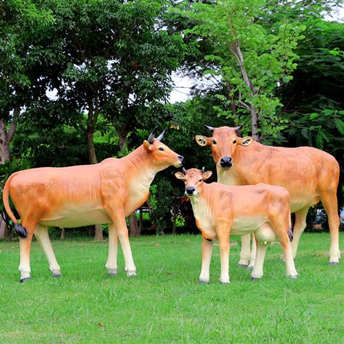 户外仿真动物黄牛雕塑玻璃钢景区农场牧场庭院餐馆迎客装饰品摆件