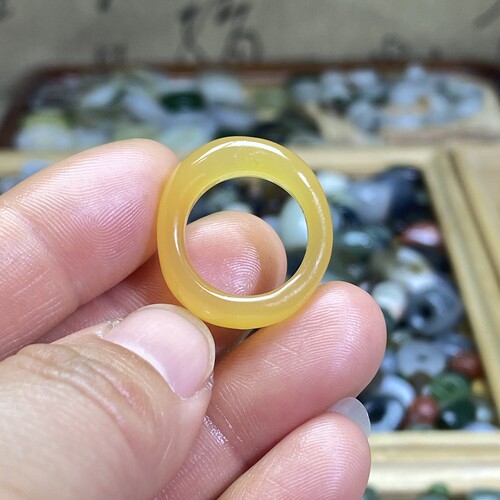 缅黄（黄龙玉）卡15随型跑环戒指复古风文玩珠串跑圈锁骨链挂饰