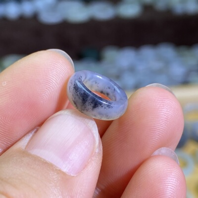 和田玉意境糖白青花籽料卡8随型小跑环古风文玩珠串跑圈项链挂饰