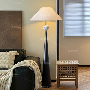 日式侘寂风落地灯ins客厅沙发边高级感创意简约氛围轻奢立式台灯