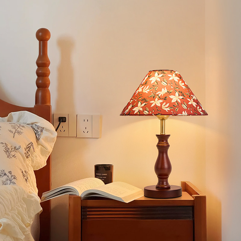 中古风台灯卧室床头灯美式复古2025新款高级感宋代美学实木氛围灯