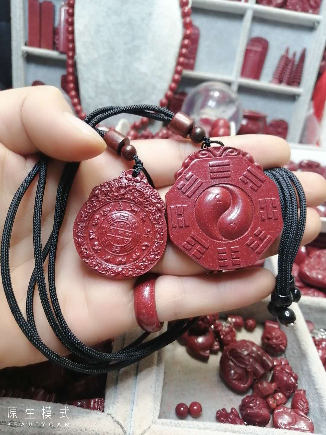原矿朱砂八卦吊坠高含量挂件
