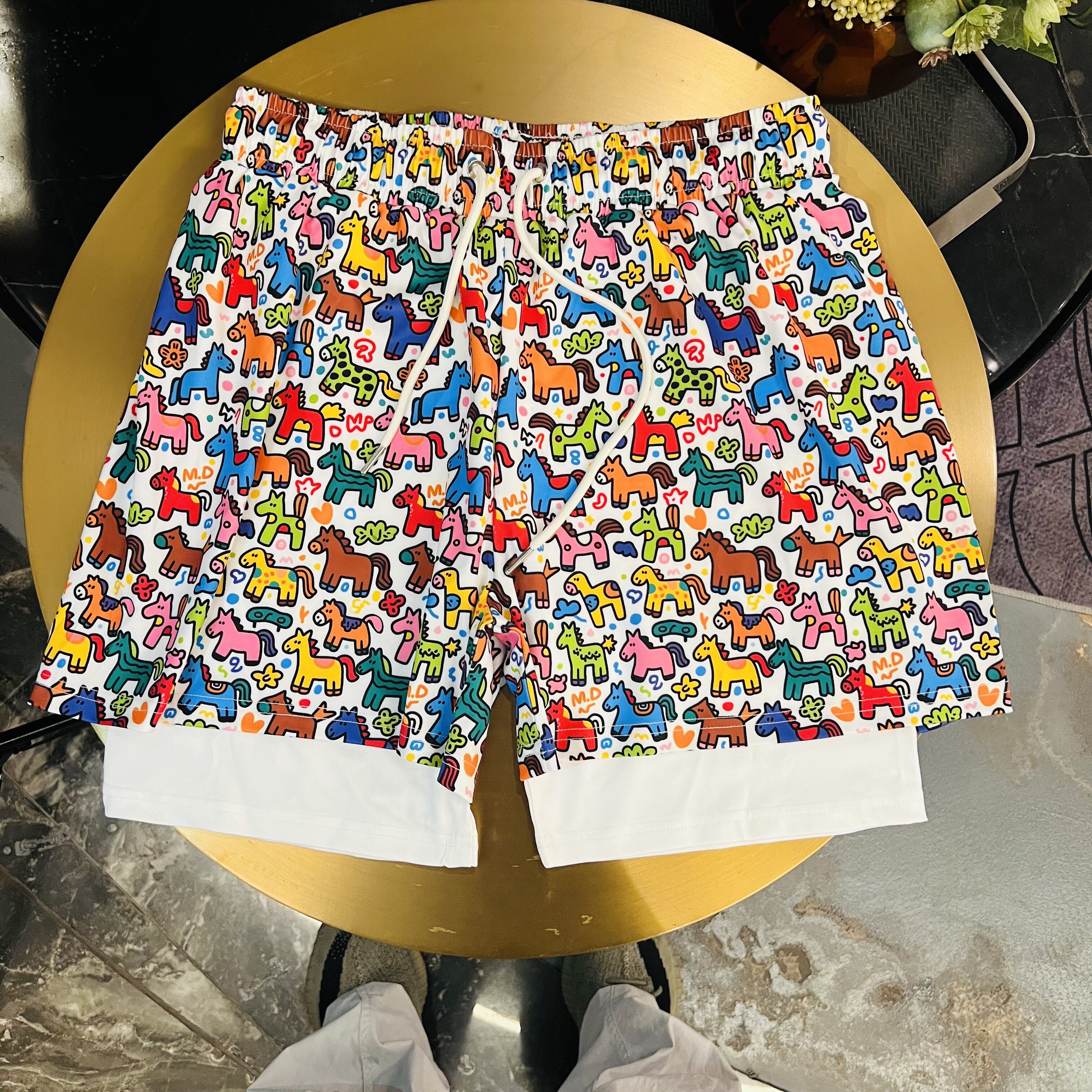 LLZ涂鸦小马双层休闲宽松短裤沙滩篮球运动速干四分裤子男女
