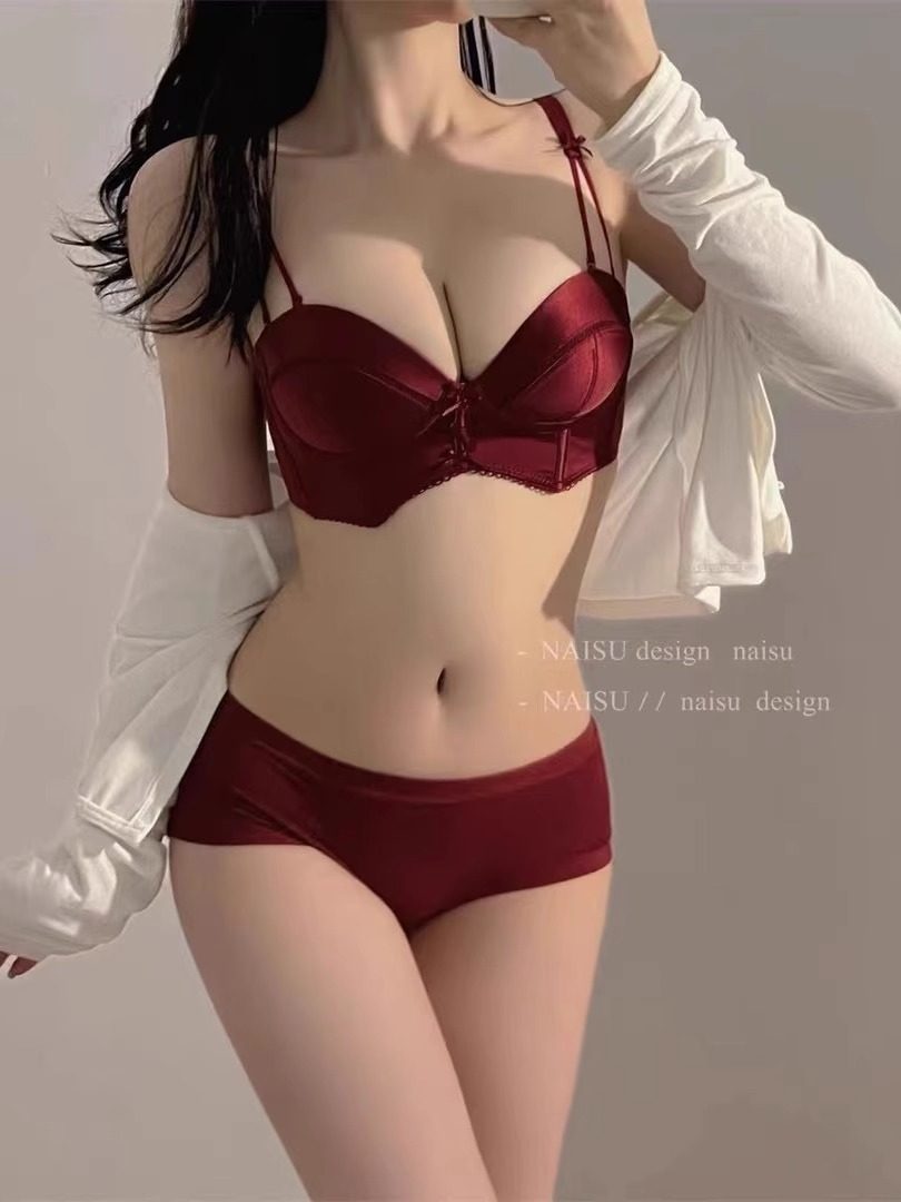 内衣女红色性感结婚新娘无钢圈无肩带小胸聚拢显大本命年文胸套装