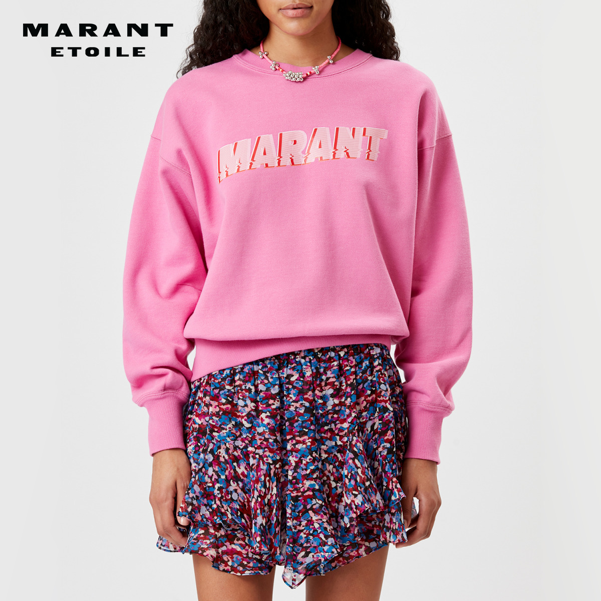 字母LOGO 圆领 活力