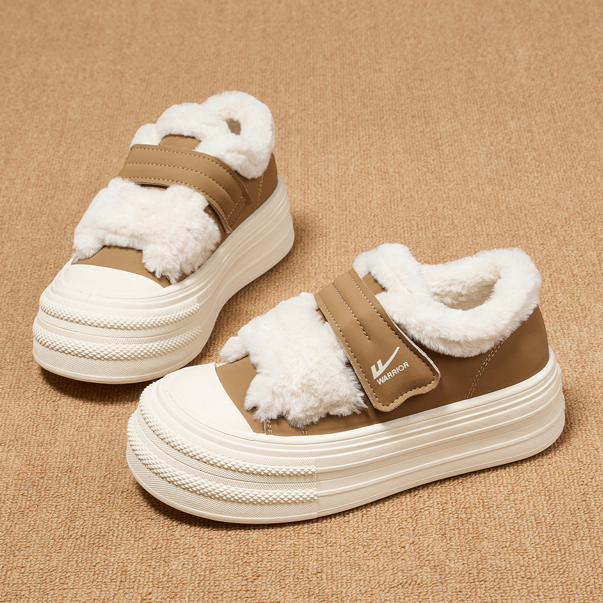 回力女鞋加绒保暖运动休闲鞋女鞋秋冬款魔术贴厚底板鞋棉鞋