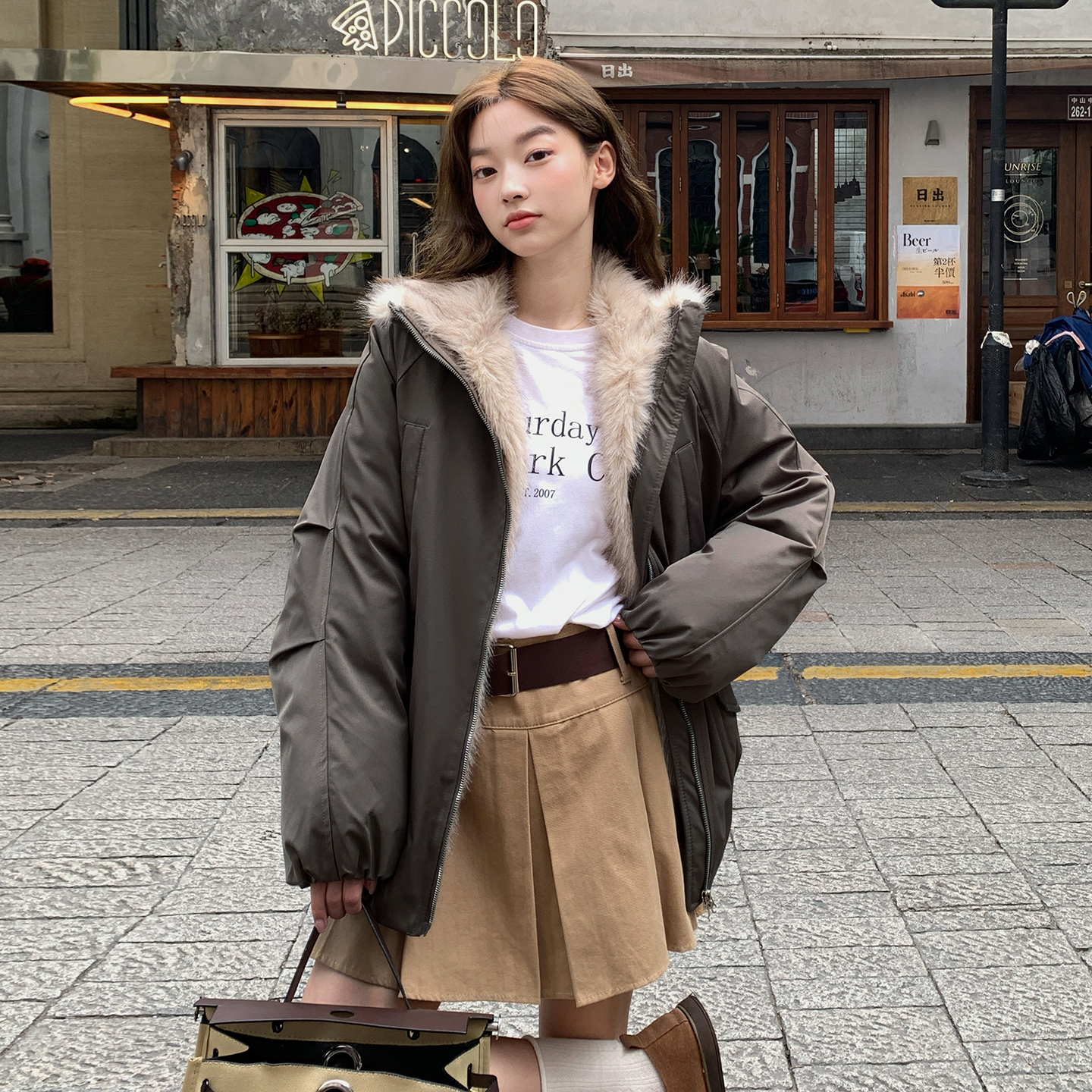 2025高级环保皮草拼接毛领花苞派克服巴恩风羽绒棉斯男女同款外套