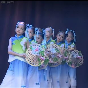 春晚喜雨舞蹈服装月光光表演服六一儿童节民族风演出服斗笠道具