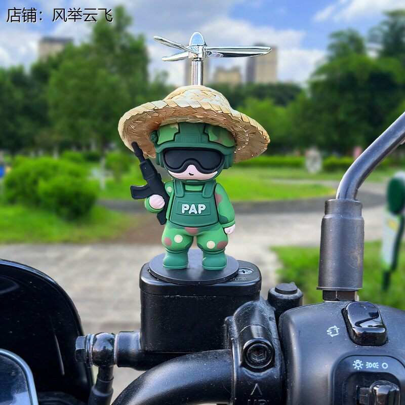 电动车装饰品小摆件战锋