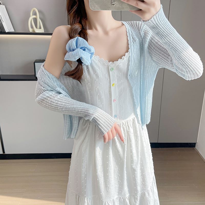 彩色排扣吊带连衣裙防晒衫两件套夏季甜美气质显瘦度假风白色长裙