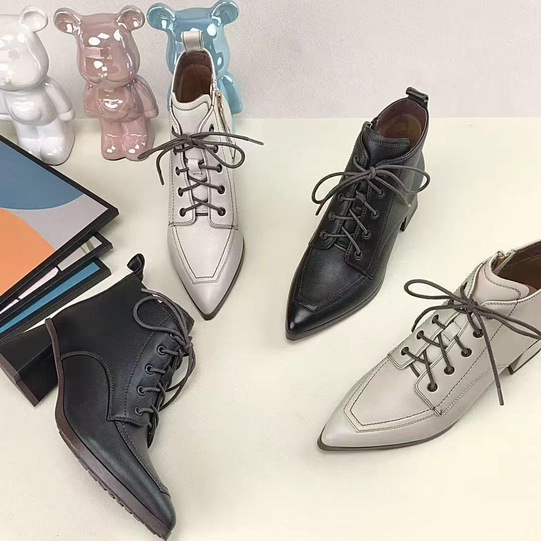 2025新款粗跟羊皮时装靴8924R