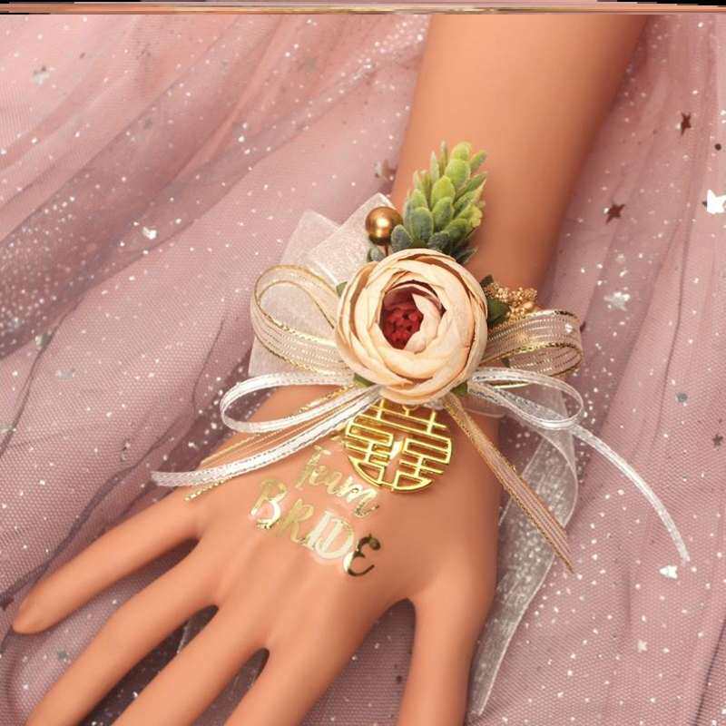 新娘姐妹伴娘团手腕花超仙搭配结婚纱森系超仙气伴郎手花丝带简约