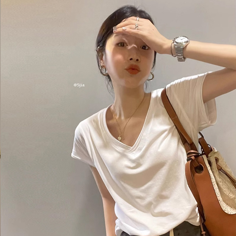 草绿色v领短袖t恤女夏纯棉冰丝莱赛尔天丝铜氨丝显瘦正肩面膜上衣